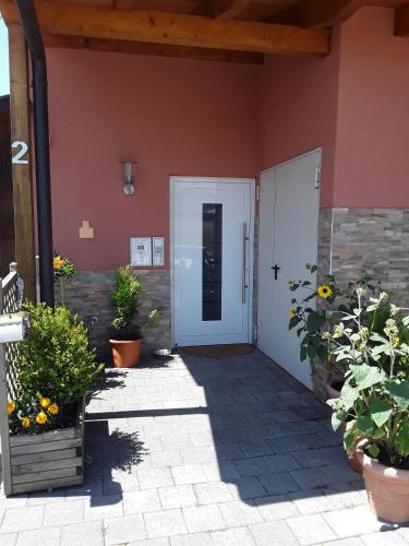 Ieeja, Mediterraneo in Hülben