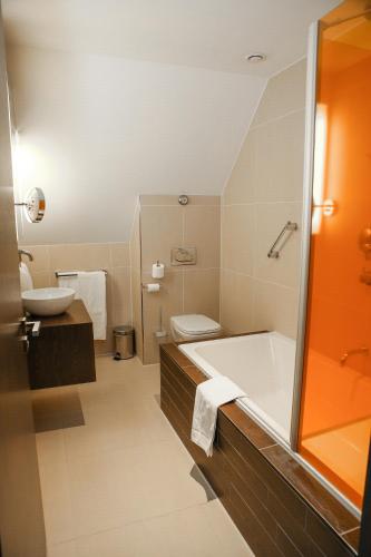 Hotel & Spa Savarin - image 10