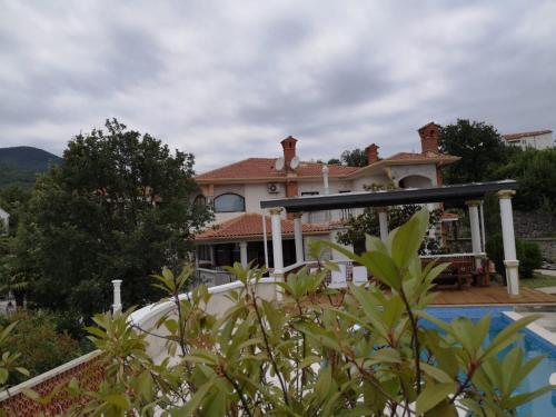 ทัศนียภาพภายนอกโรงแรม, Pobri in โปบรี