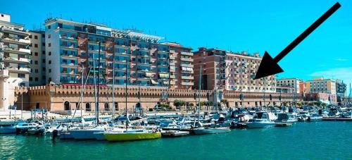 Tourist apartment-La Casa del Porto- alloggio turistico