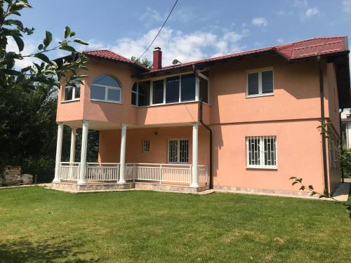 Villa K&K Ilidza Garden & Pool