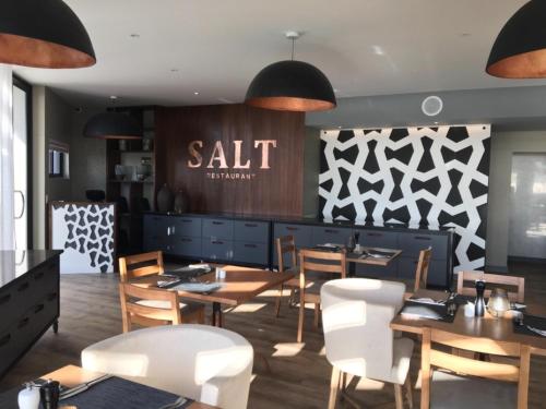 Restaurante, Apartment 32, BAY VIEW SUITES in Rand Rifles