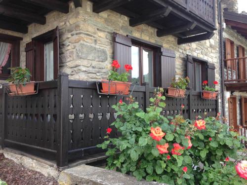 Entrance, Dimora tra le Alpi - cir n 0004 in Introd