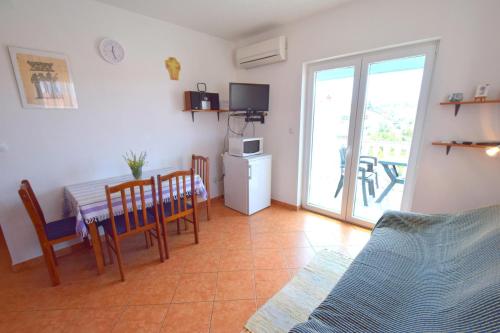 Apartment Valter - image 11