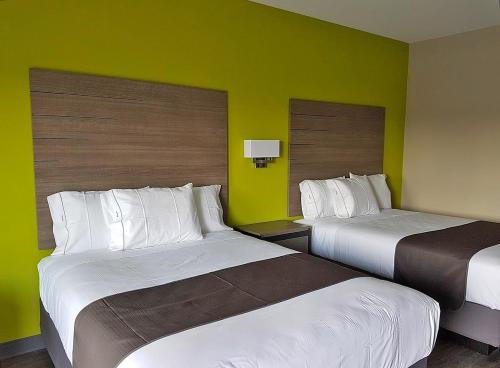 Empire Inn Cypress - image 8