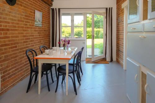 The Dairy Cottage - image 12