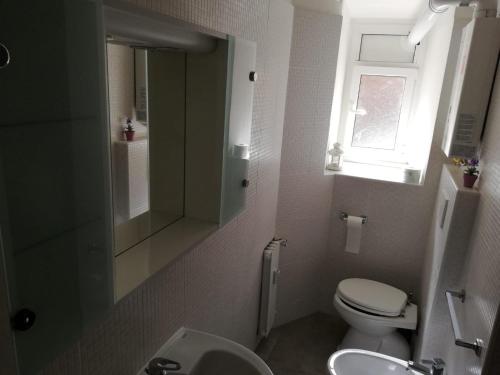 Grandis Rooms - image 11