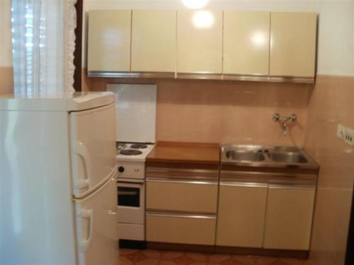 Jelsa Apartments