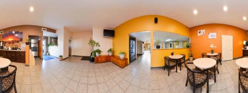 Americas Best Value Inn & Suites Madera