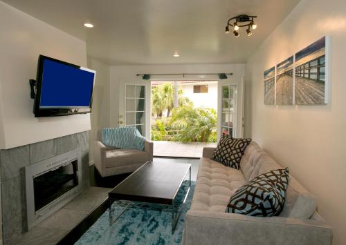 Oceanside Marina Suites - A Waterfront Hotel in Oceanside, USA