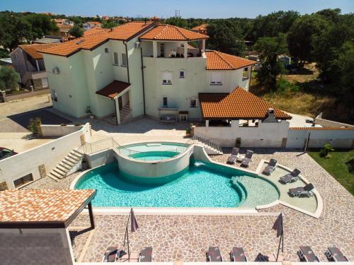 Apartments Amela, Pula