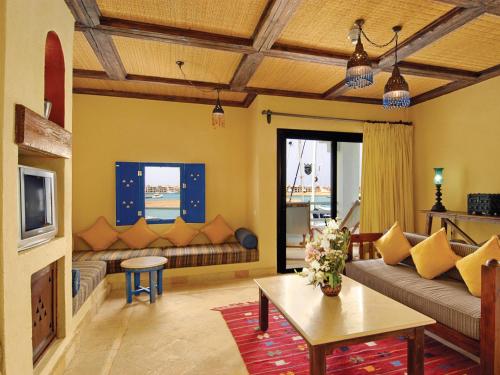 Marina Lodge at Port Ghalib 加利卜港滨海旅舍图片