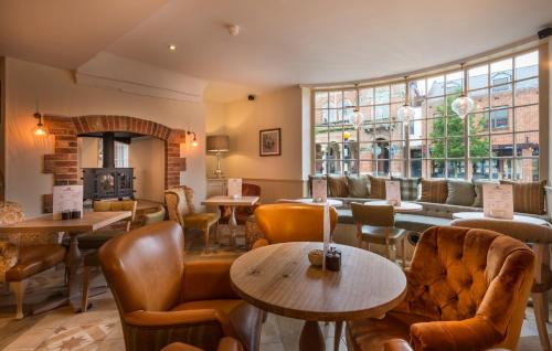 The Three Swans Hotel, Hungerford, Berkshire - The Coaching Inn Group in Newbury