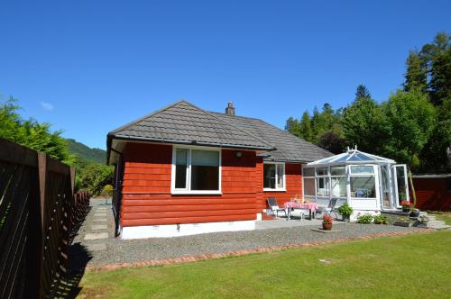 Cedar Cottage - image 6