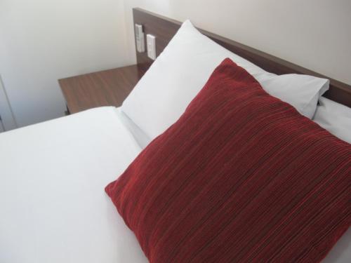 Devere Hotel - image 12