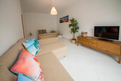  Wave House, Cozy apartment near Beach, Caparica in Quinta de Santo António