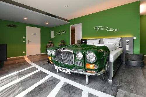 V8 HOTEL Motorworld Region Stuttgart