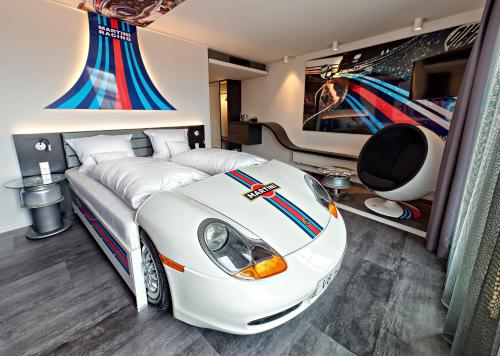 V8 HOTEL Motorworld Region Stuttgart