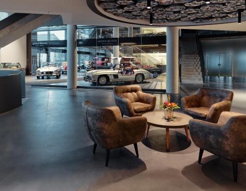 V8 HOTEL Motorworld Region Stuttgart