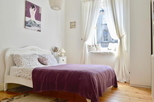 Stylish And Cosy Apartment Near City Center, Leith, Edinburgh and the Lothians