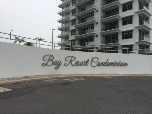 Bay Resort Condominium