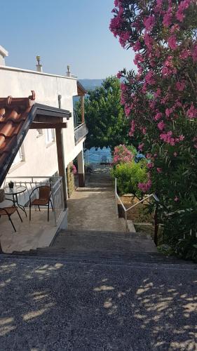 Apartments Coko – Omis, MD
