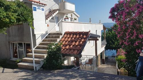 Apartments Coko – Omis, MD