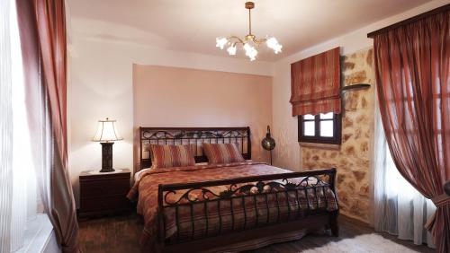 1 king bed, 1 sofa bed