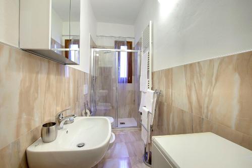 Palazzo Bucciolini - image 12