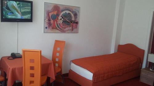 Hotel Am Ufer - image 10