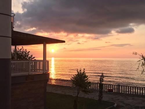 Seyran Seaside Apartments - 1-dublex in Yeşilyalı