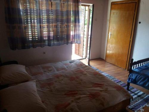 Apartman Trninic - Apartment - Podrašnica