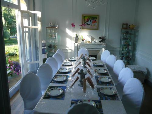 Ēdiens un dzērieni, Villa Tranquillite in Rohan ciems