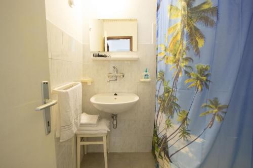 Apartment Miroslav - image 14