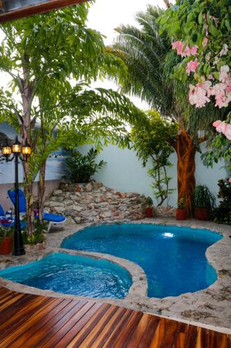 Hotel Careyes Puerto Escondido - 정원