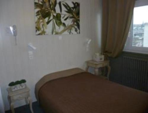 Hôtel De Londres - image 2