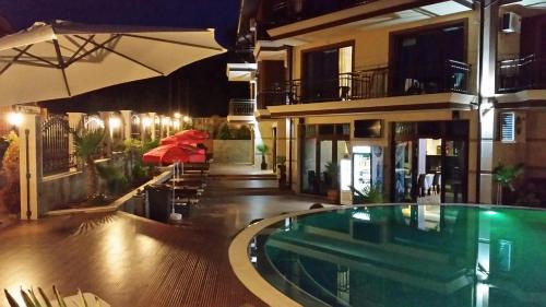 Taai Hotel, 