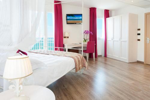 Junior Suite with Sea View