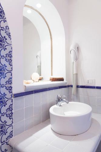 Quartara Boutique Hotel - image 9