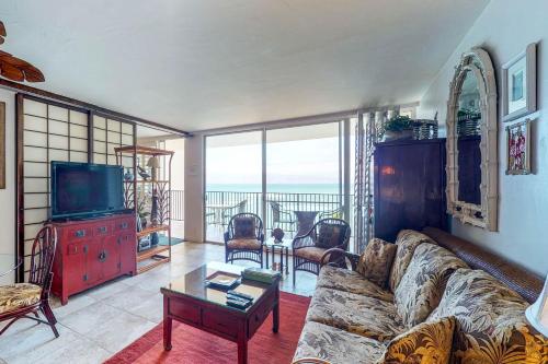 Hololani Resort - image 2