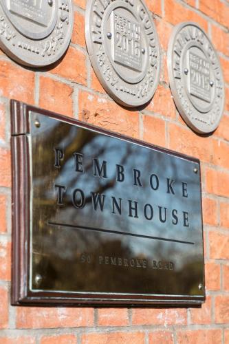 Pembroke Townhouse - image 3