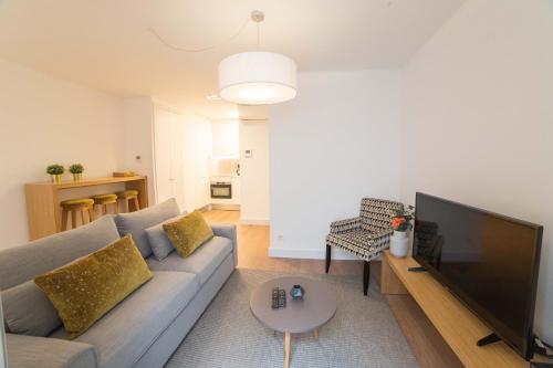FLH Santa Catarina Cozy Apartment, Lisbona