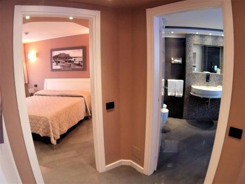 Ibis Styles Palermo Cristal - main image