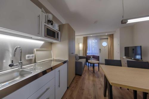 keuken, Aquamaris Strandresidenz Rugen in Breege