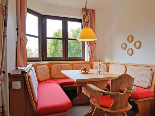 設施, 加米施帕騰基興洲際運動酒店 (Dorint Sporthotel Garmisch-Partenkirchen) in 靠近市中心