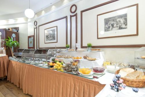 Hotel Downtown - TOP location in the heart of Sofia city