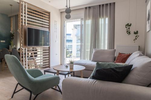 Athens Luxury, Atény