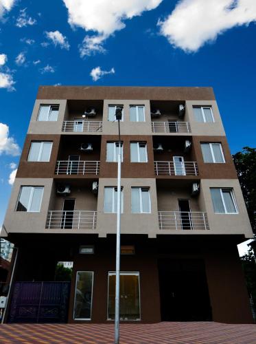 Family Hotel – Batumi, IL