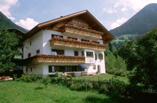  Residence Rosenberg, Unterkunft in St. Leonhard in Passeier