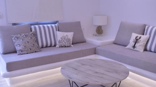 Iphimedeia Luxury Hotel & Suites - main image